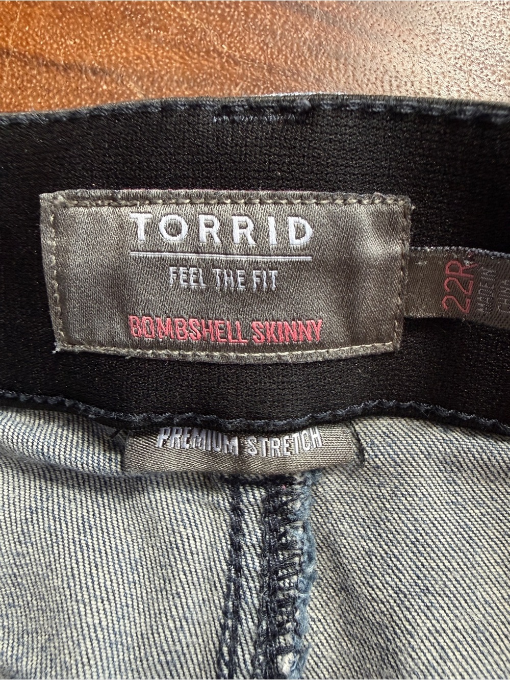 Torrid Women's Bombshell Skinny Jeans in Dark Blue Denim 22R - Picture 8 of 11